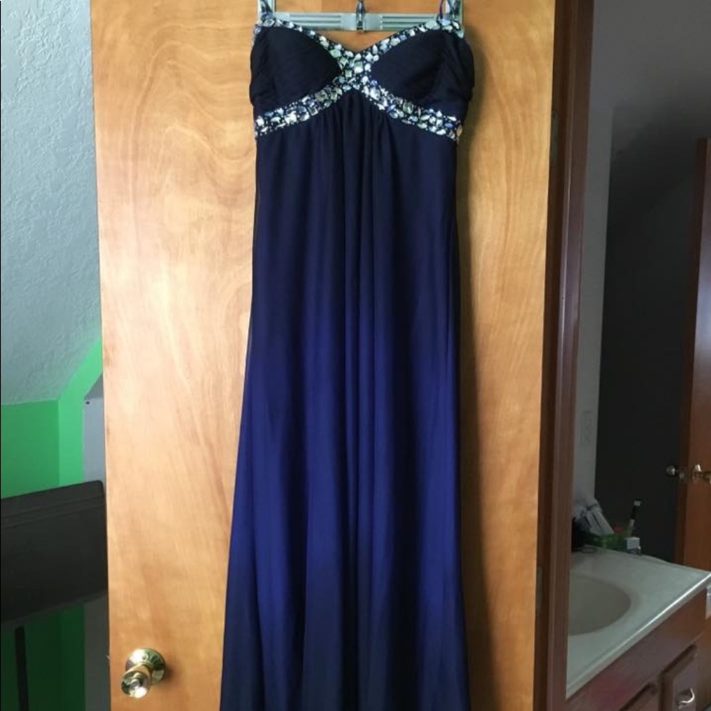 Blue strapless dress